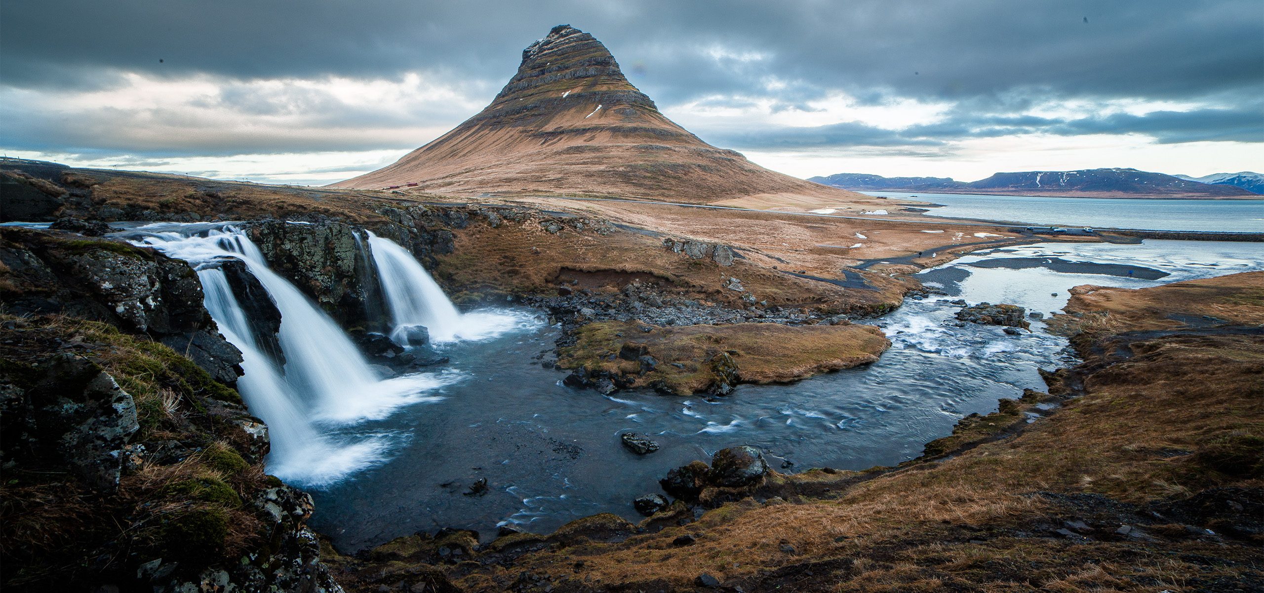 Iceland-Waterfalls
